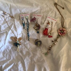 Betsey Johnson Jewelry Lot mismatched earrings